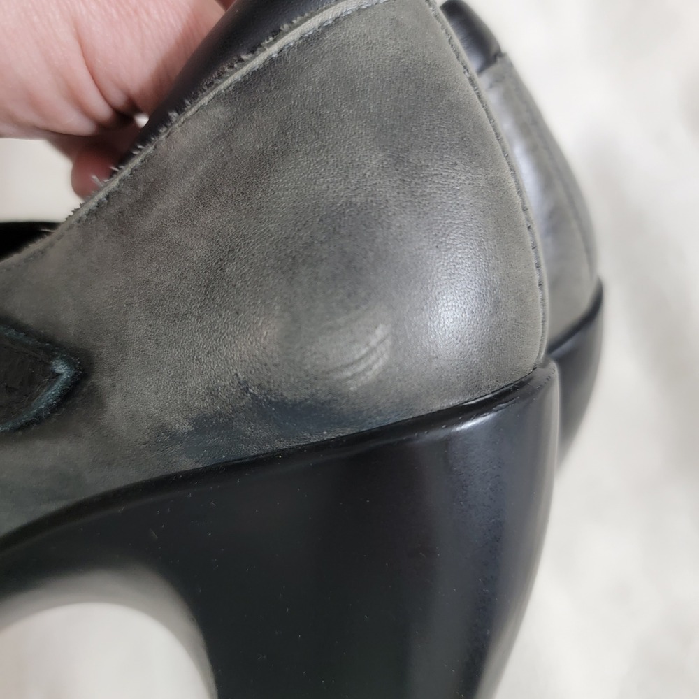 Naot Two-Tone Gray and Black Knot-Strap Heels - Picture 5 of 12